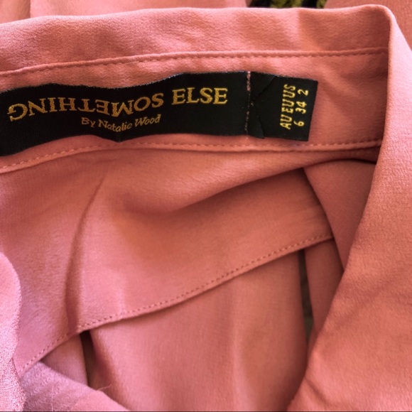 SOMETHING ELSE / open back silk shirts - Picture 3 of 4